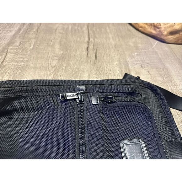 Tumi Alpha Black Ballistic Nylon Expandable Laptop Briefcase Bag - Picture 2 of 12